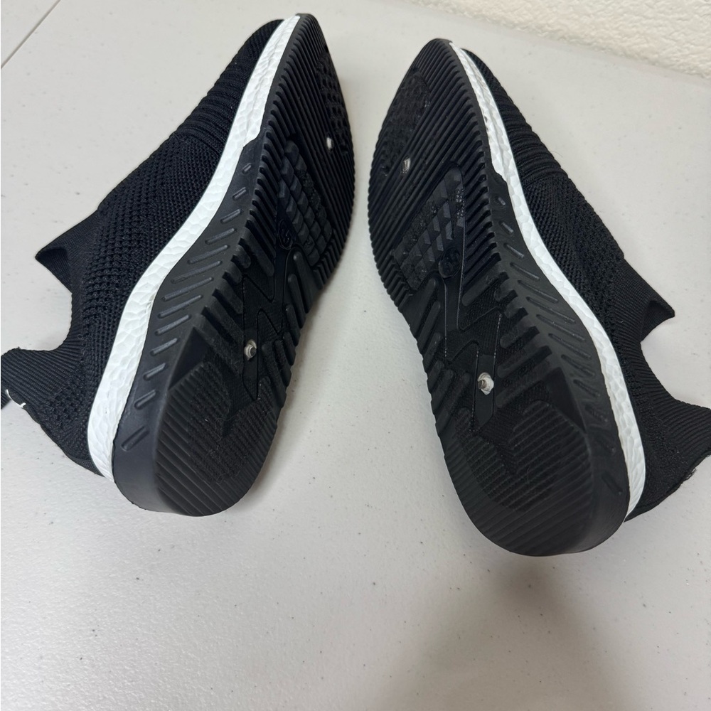 NWOT Danskin Black Slip-On Sneakers - Picture 4 of 5